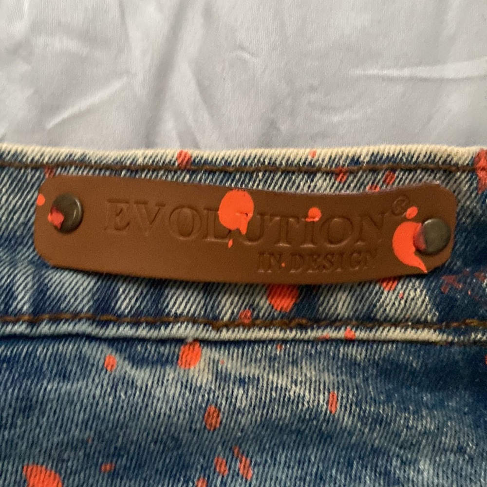 Evolution Jeans - Picture 3 of 4